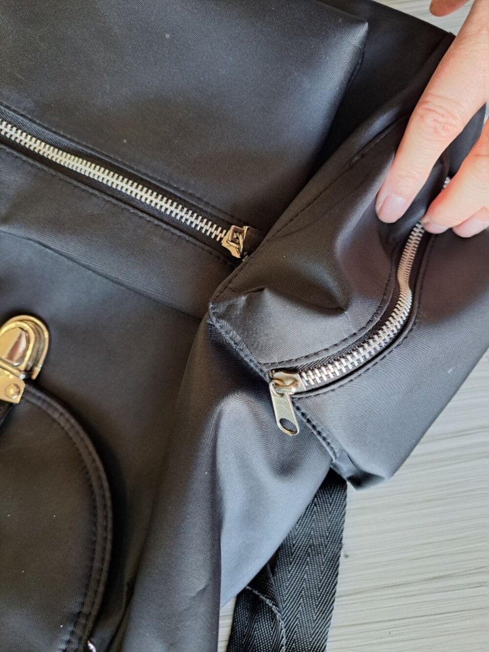 Frankie & Johnnie Backpack Black Nylon Purse Travel - Picture 9 of 9